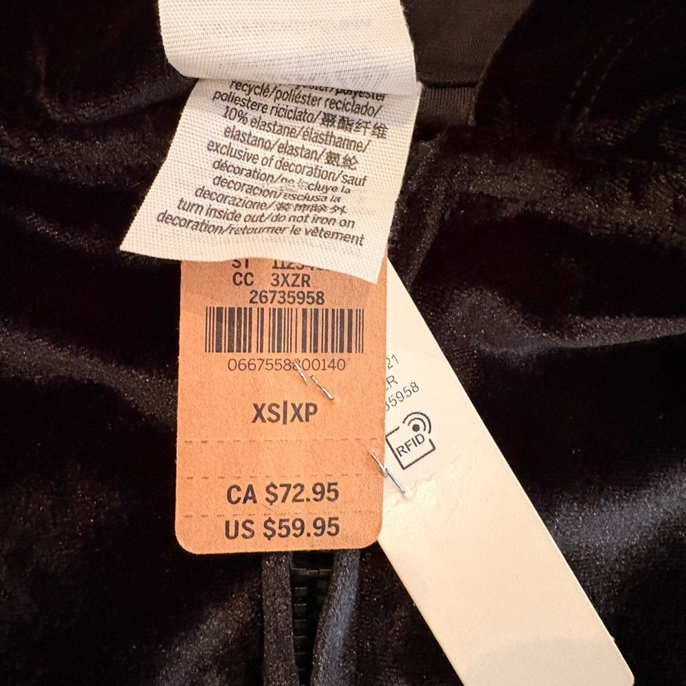 Victoria’s Secret Pink Black velour cropped zip up hoodie - Picture 2 of 4